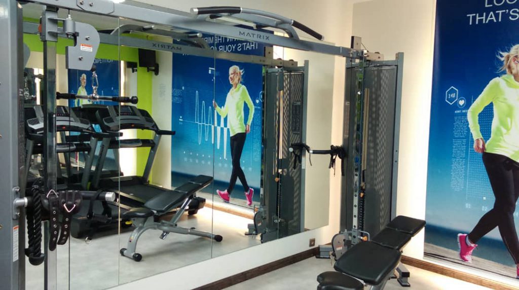 کار با دستگاه بدنسازی برای بانوان کار با دستگاه بدنسازی برای بانوان